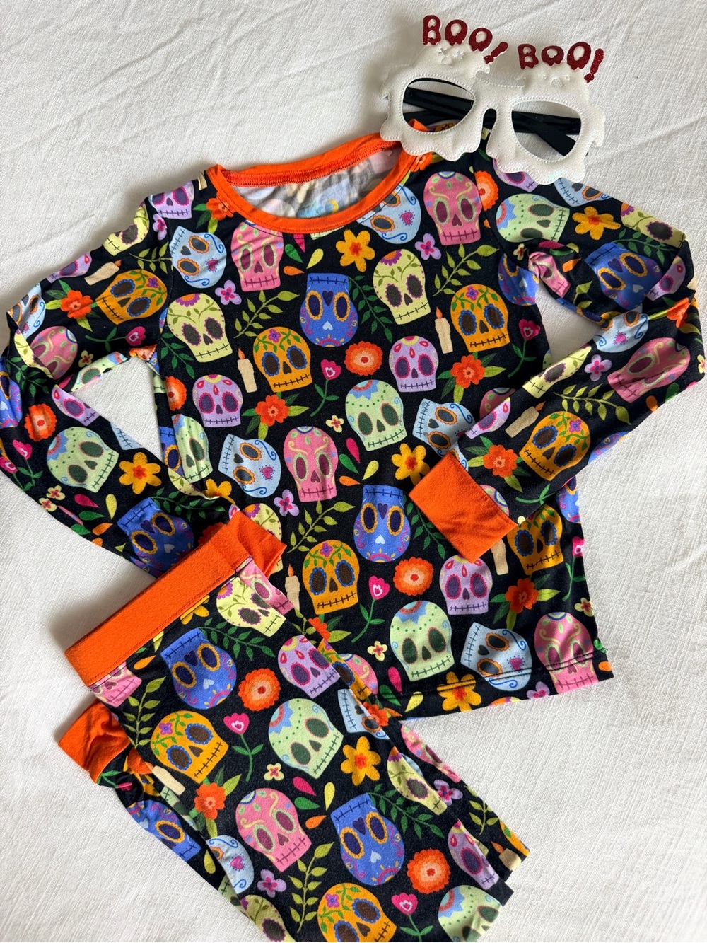 Bamboo Día De Los Muertos Candy Skull Halloween Painted colorful pajamas size 4T